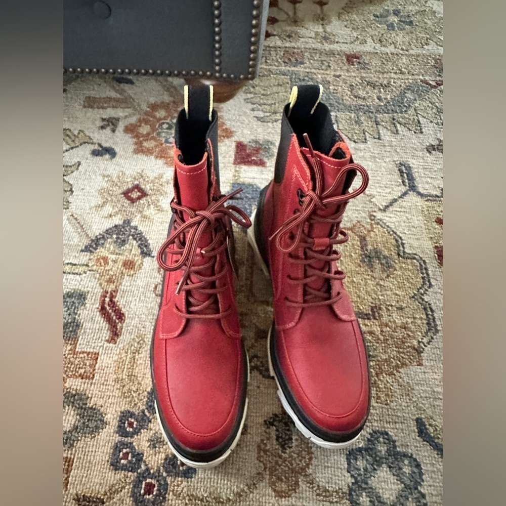Sorel Brex Warp Red Black Waterproof Lace Up Bootie sz 9 - Picture 5 of 12